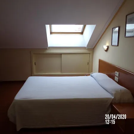 Real De Castilla Ii Hotel