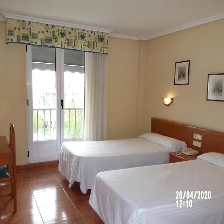 Real De Castilla Ii Hotel